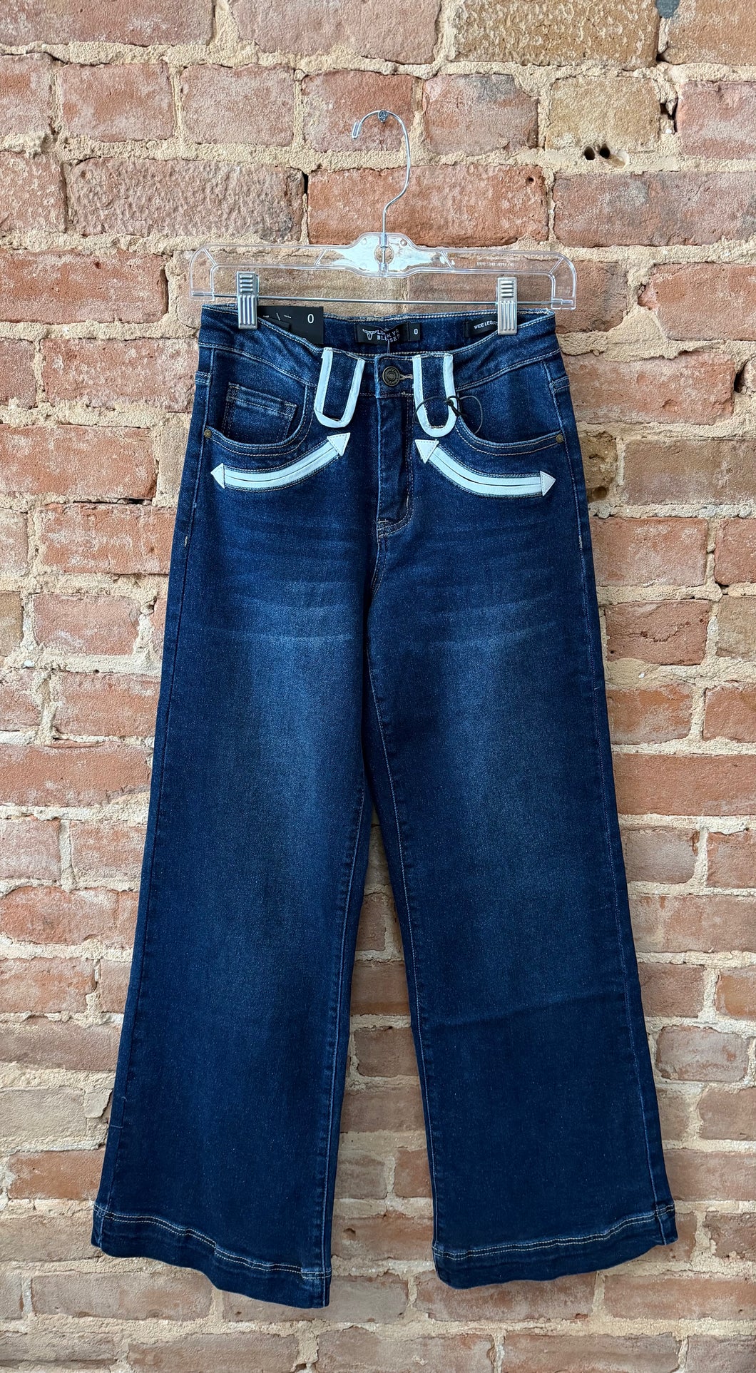 Wide Leg w/ Arrow Pockets Jeans